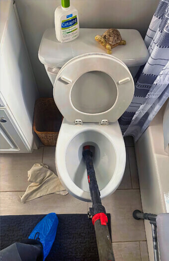 https://blockeddrainsmarangaroo.com.au/uploads/2025/07/blocked-toilet-54169.jpg